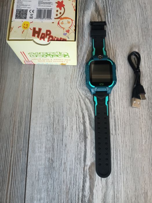 Dziecięcy  Smartwatch z Latarką i Lokalizatorem