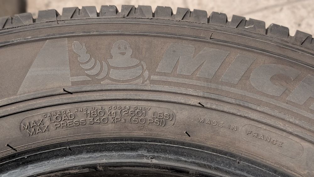 Шини зимні, все сезонні Michelin Latitude Cross 255 65 R17