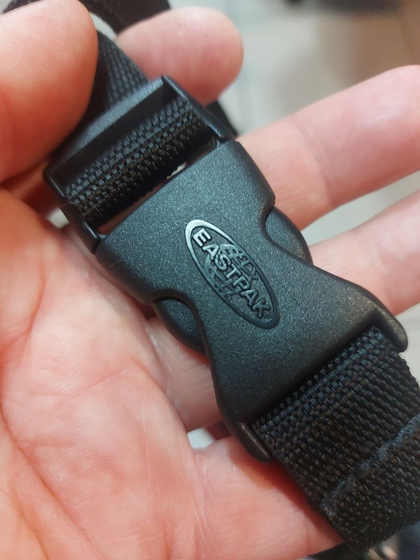 Сумка на пояс Eastpak Springer
колір червоний Nerka Saszetka Eastpak S