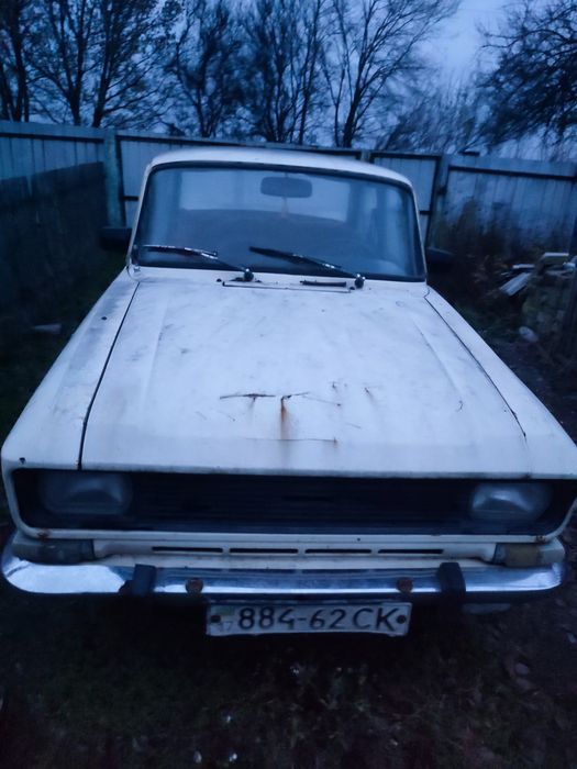 Продам автомобіль Москвич 2140