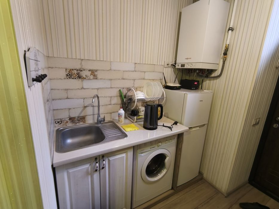 Оренда 1 кім. Медова ( Малевич), 25 кв.м., 15 000 грн