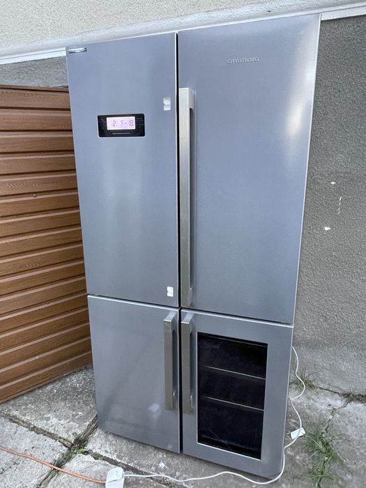 Холодильник side-by-side   Grundig