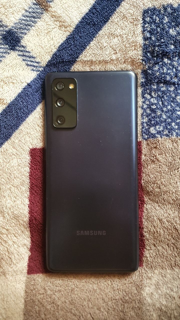 Samsung s 20 fe 6/128 офіційний