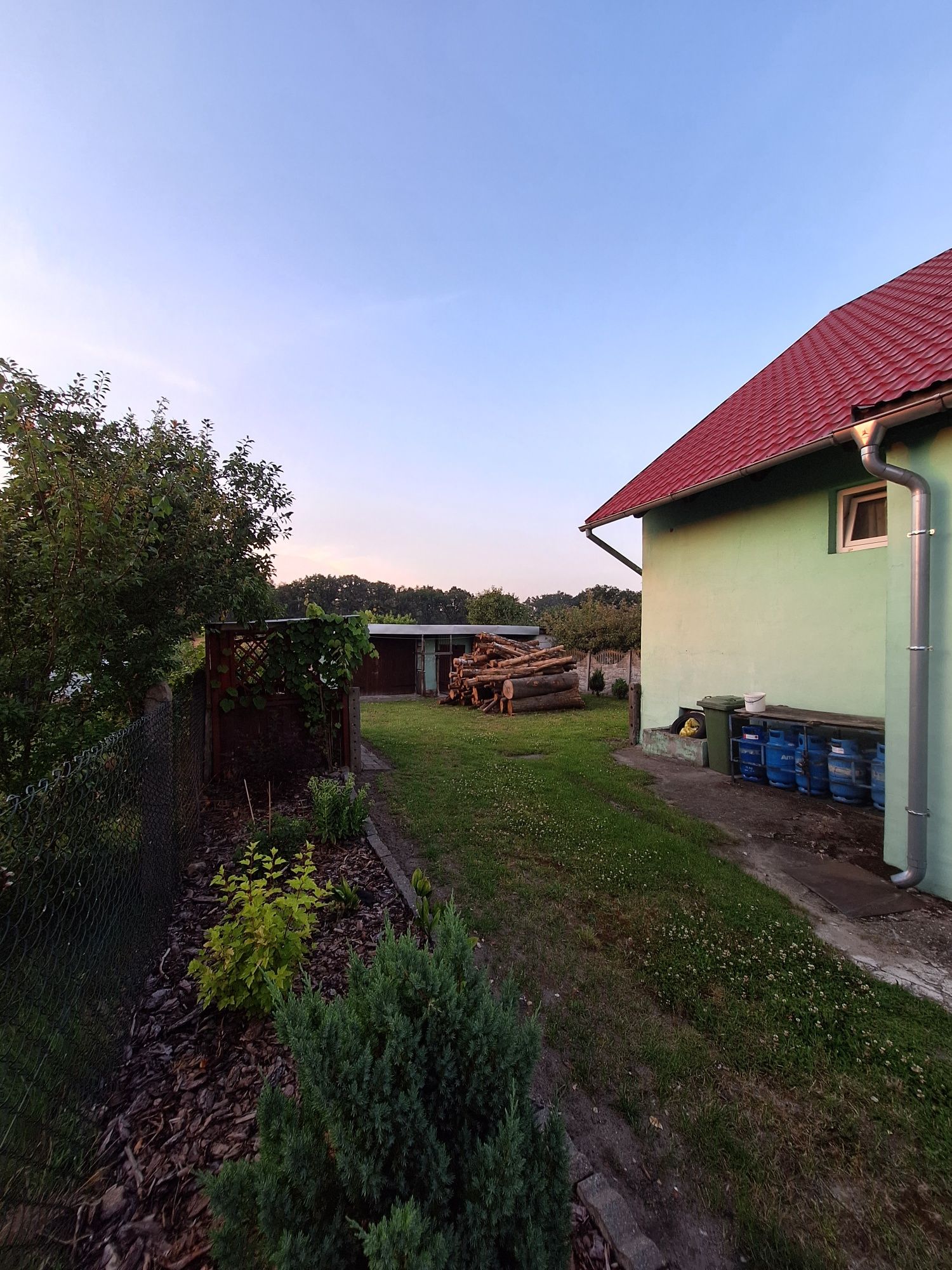 Sprzedam pół domu