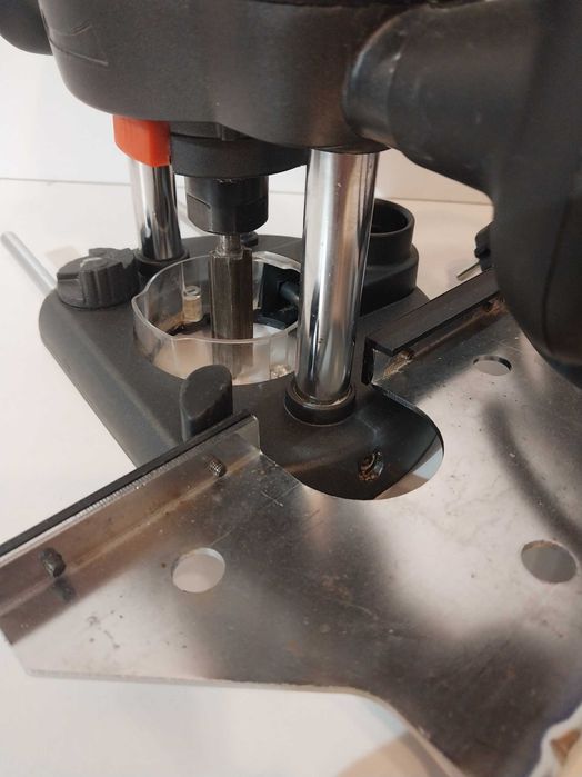 фрезер DNIPRO - M ER-160S