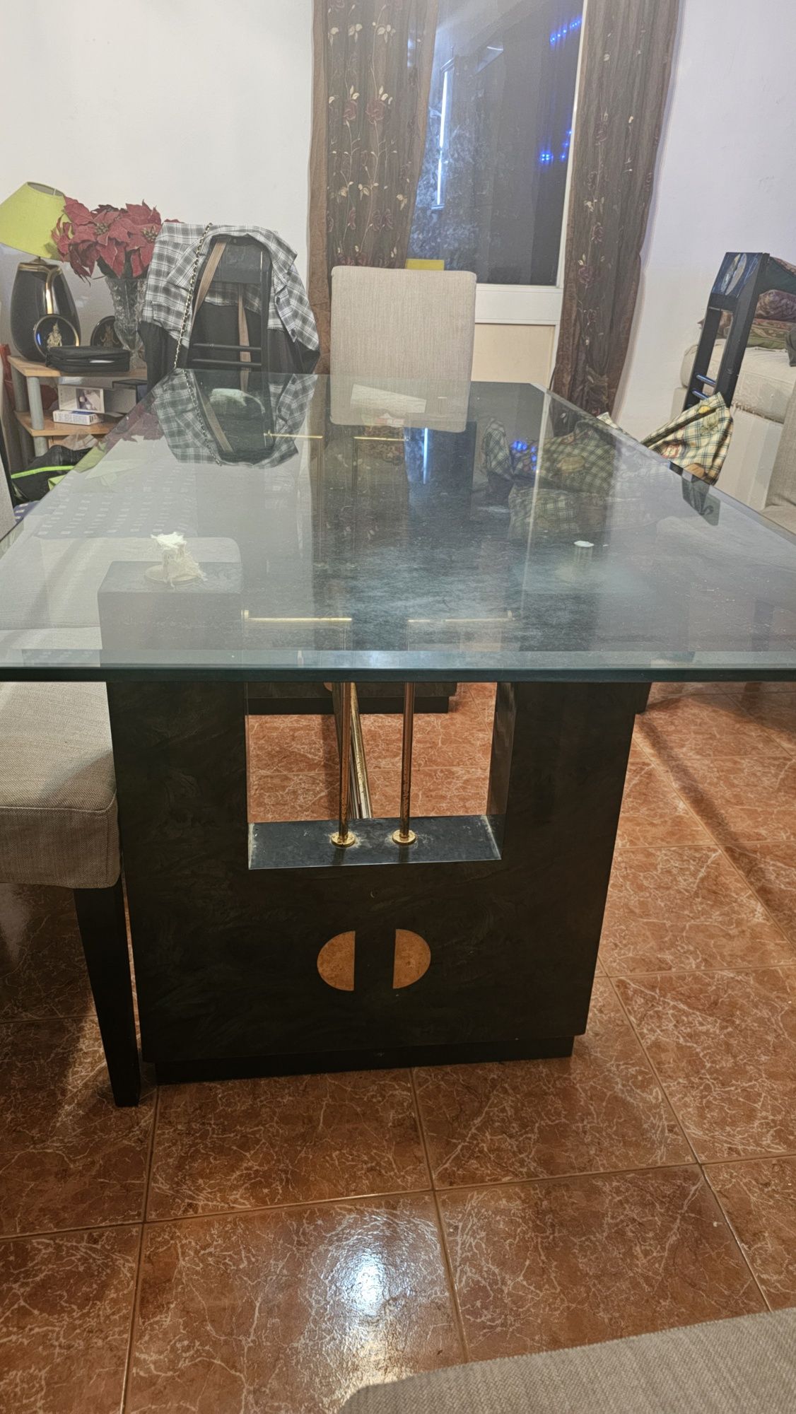 Mesa de sala em vidro