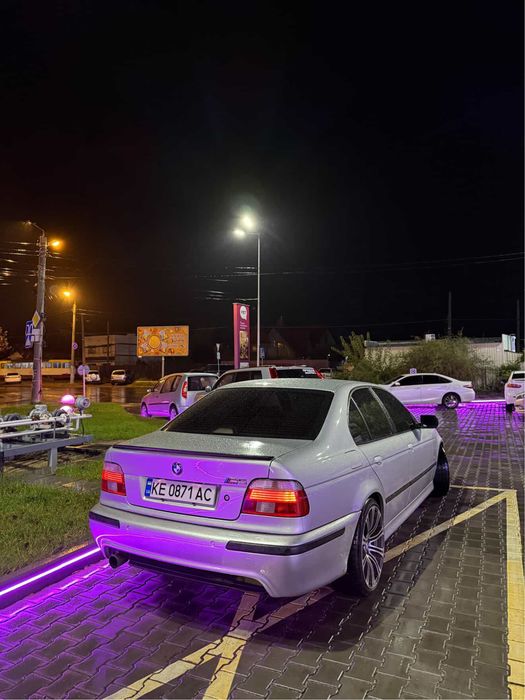 BMW e39 M5-look в отличном состоянии