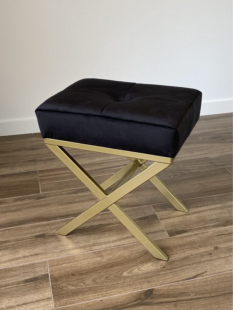 Pufa pikowana tapicerowana ławka podnóżek stołek taboret