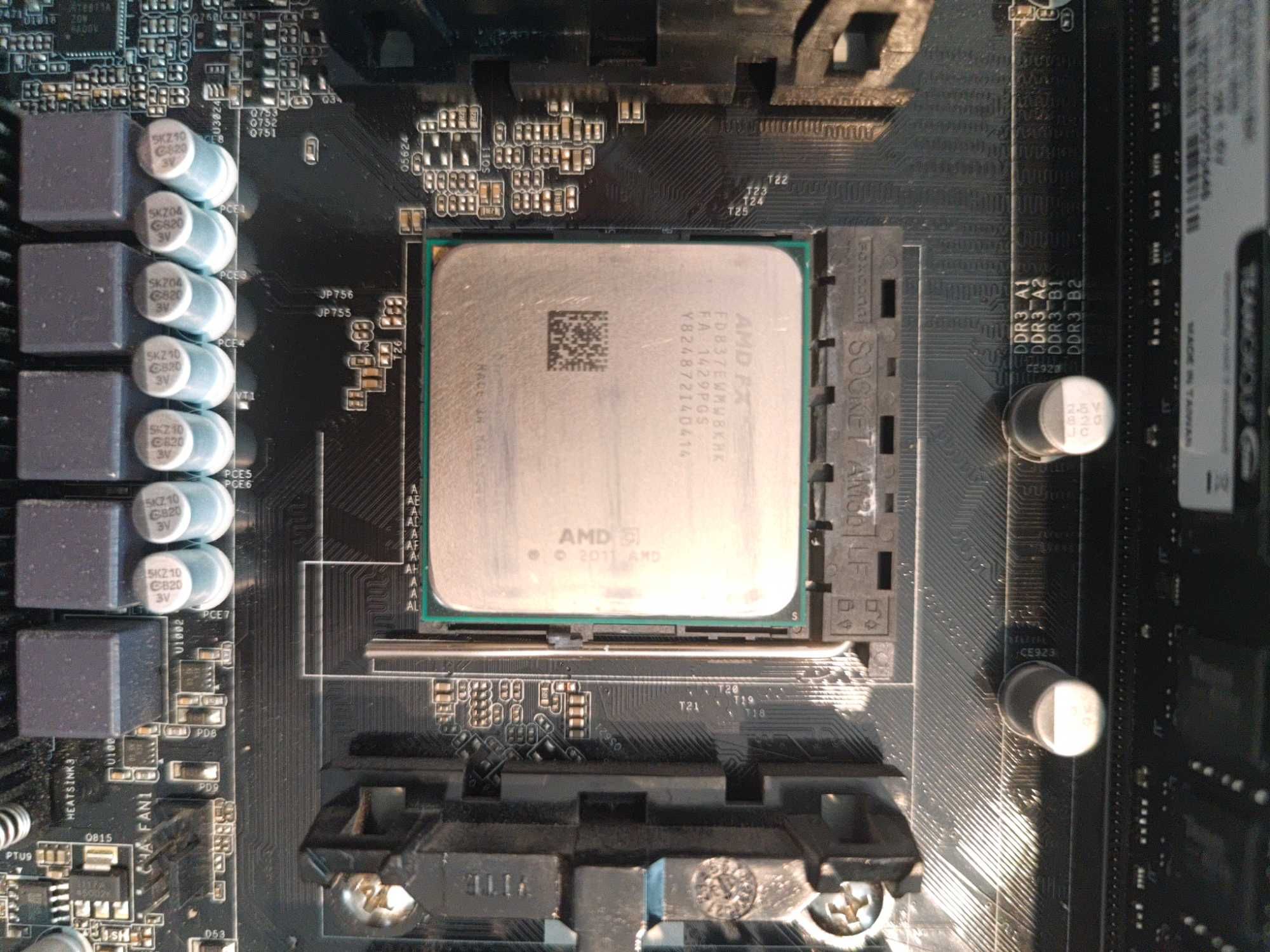 płyta ASRock 970M PRO3 + procesor AMD FX-8370E + pamięć 32GB