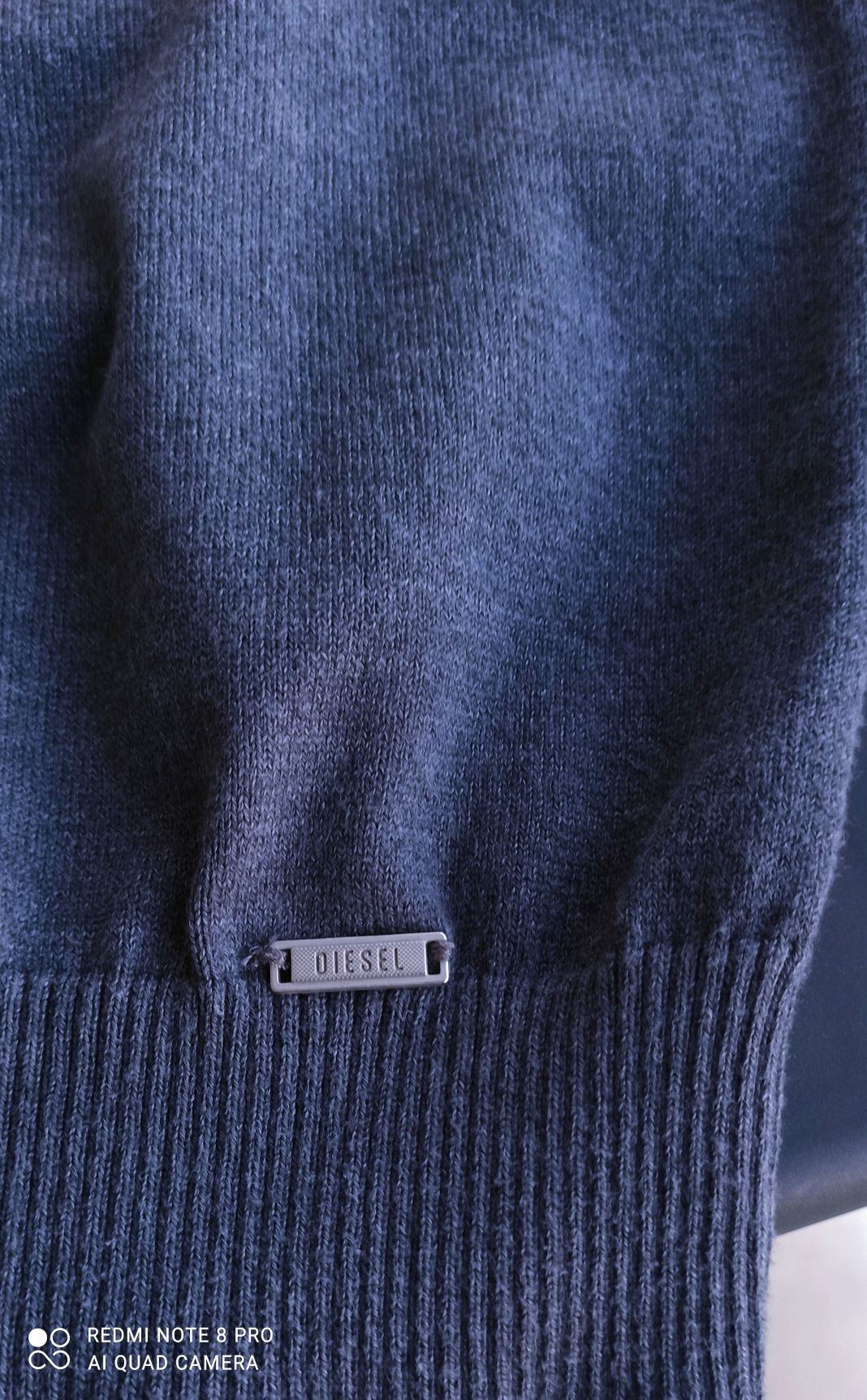 DIESEL  oryginalny  elegancki  sweter  rozmiar  L