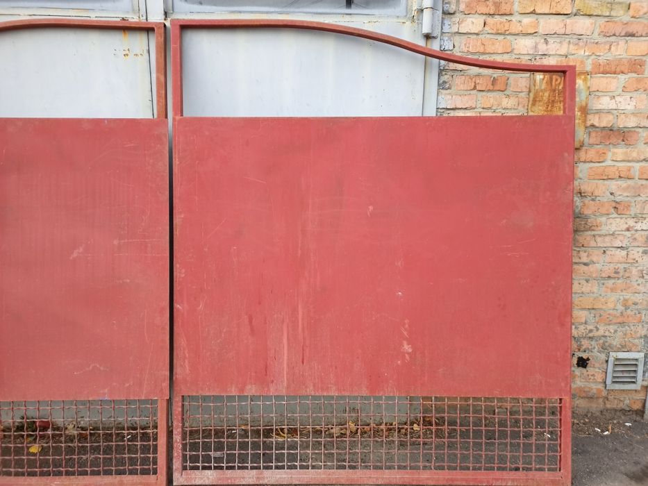 Ворота металеві нові 210*180