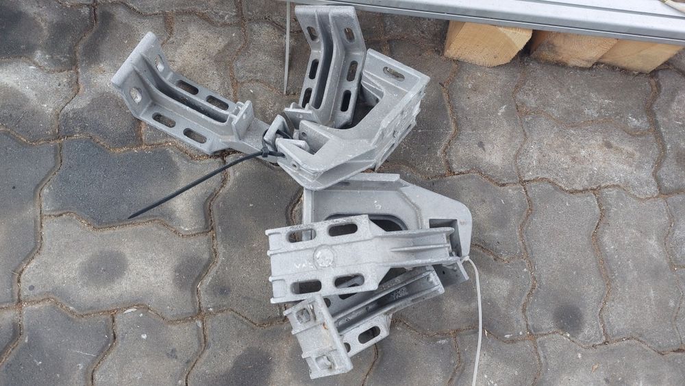 Estrutura para toldo eléctrico