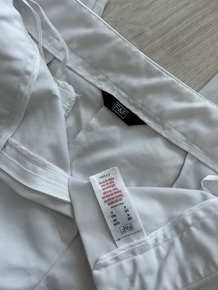 Spodnie eleganckie biale S 36 F&F