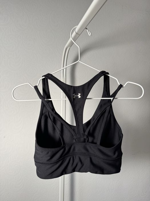 Топ спортивний Underarmour розмір  S