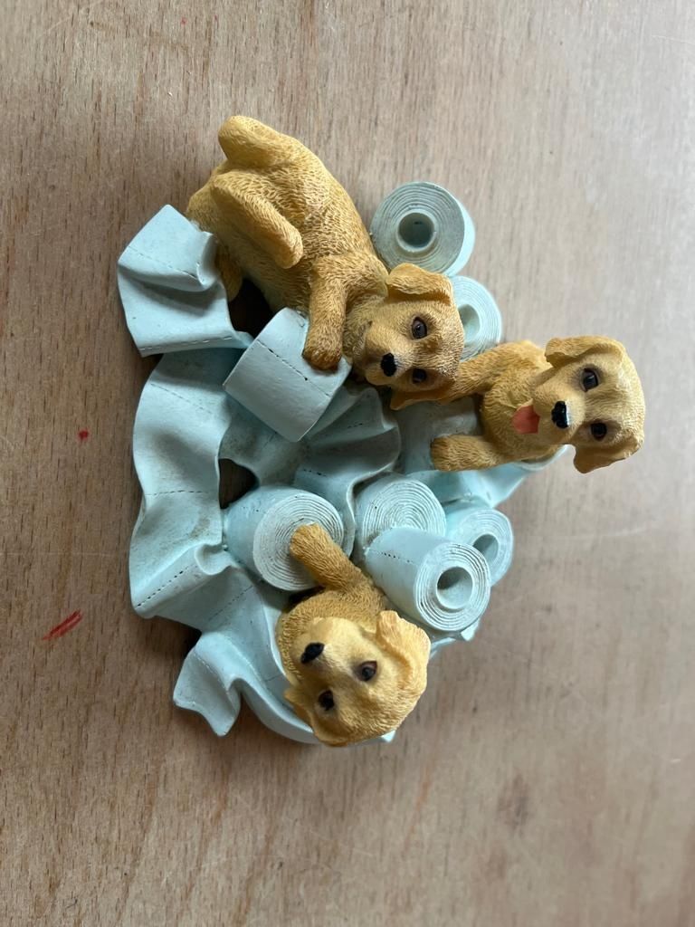 Figurki z Labradorami