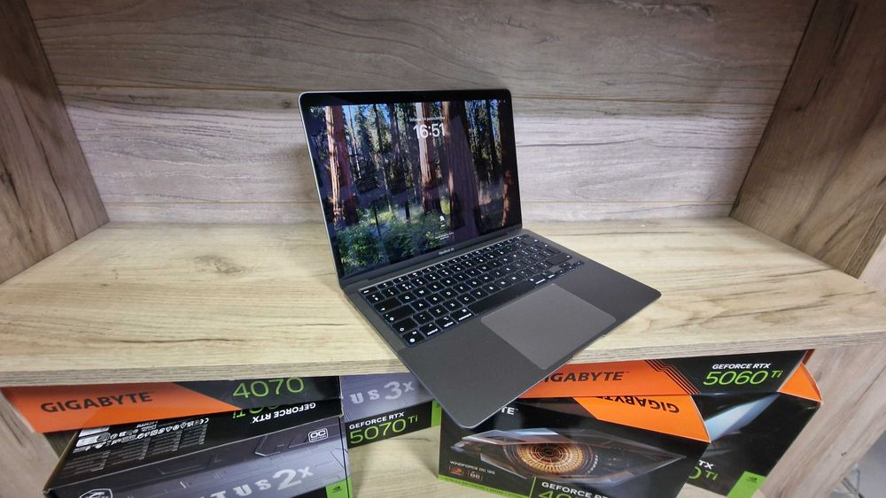 Apple MacBook Air A2337 M1/16GB/256GB W pełni sprawny! GW