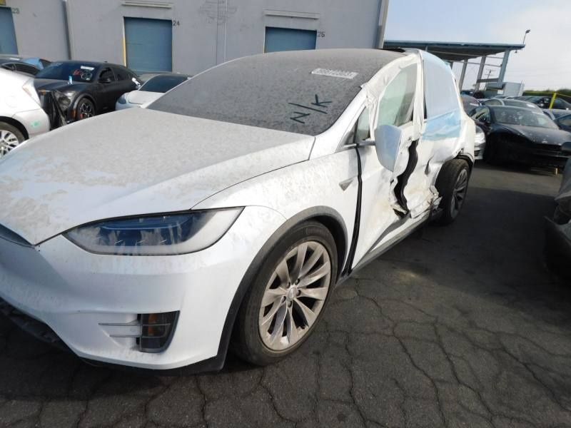 Tesla Model X разборка Тесла Х бампер