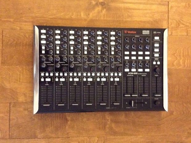 Vestax VCM-600 controlador [[Audio_MIDI]] _ Plug-n-Play ( novo )