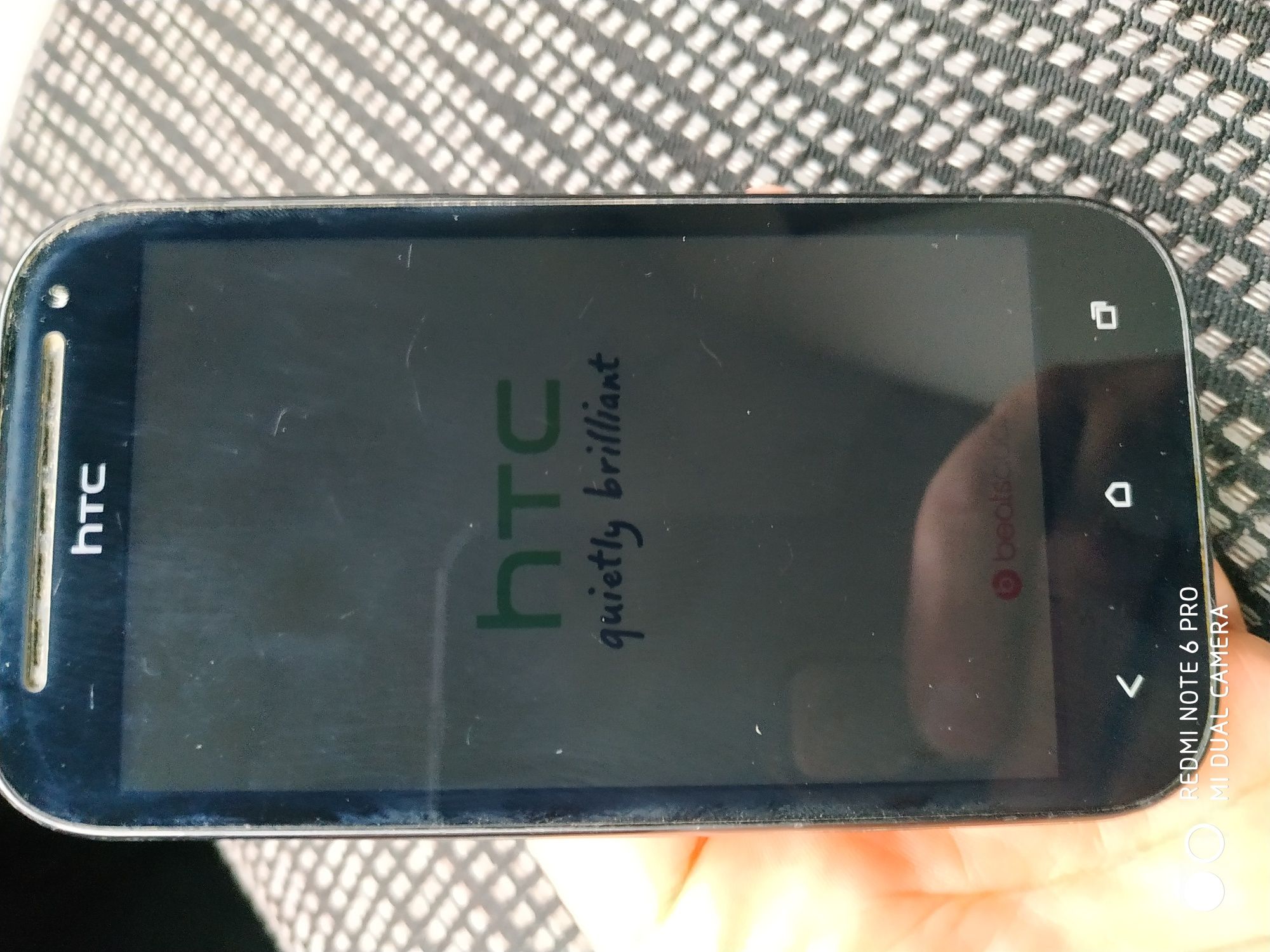 Мобильный телефон HTC Desire SV