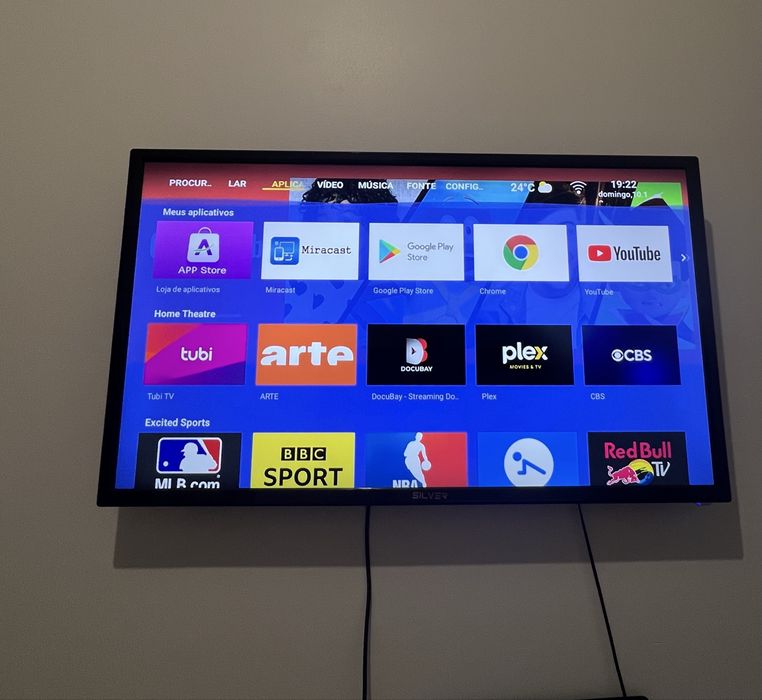 Smart TV 43 polegadas a funcionar!