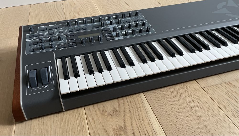 Access Virus TI2 Keyboard +