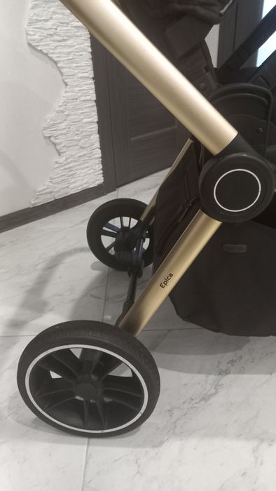 Коляска універсальна CARRELLO Epica