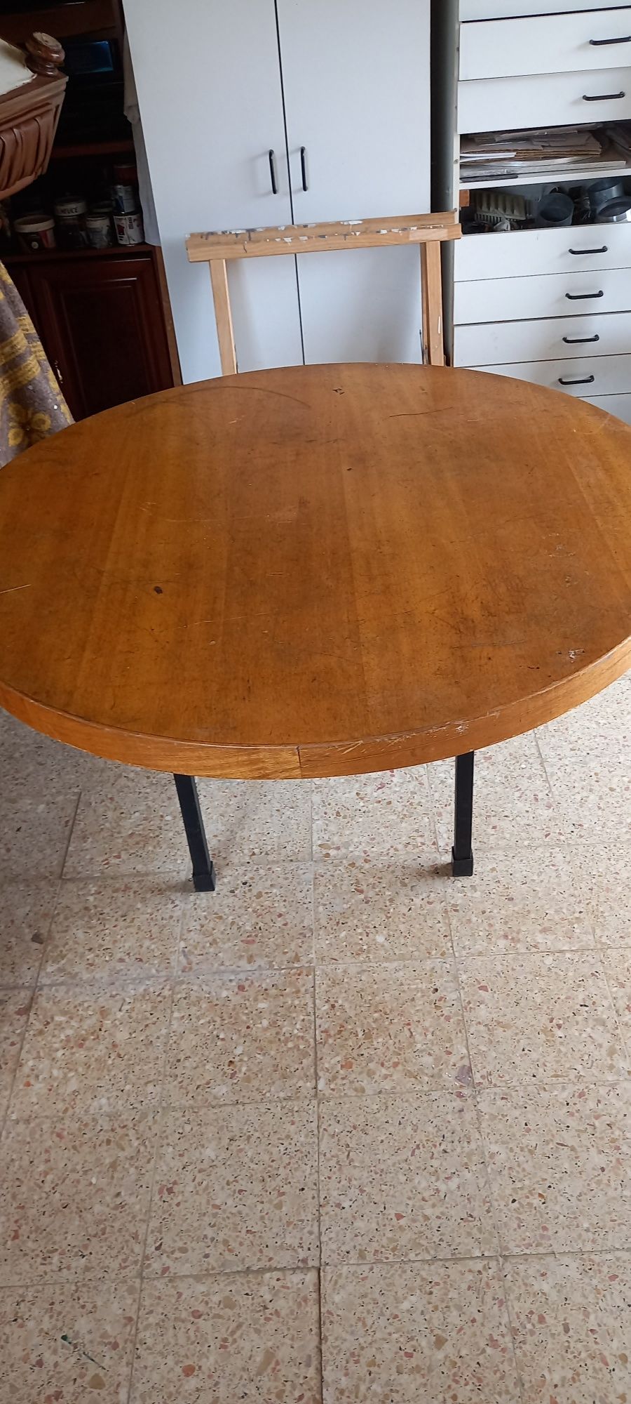 Mesa redonda x 120 cms