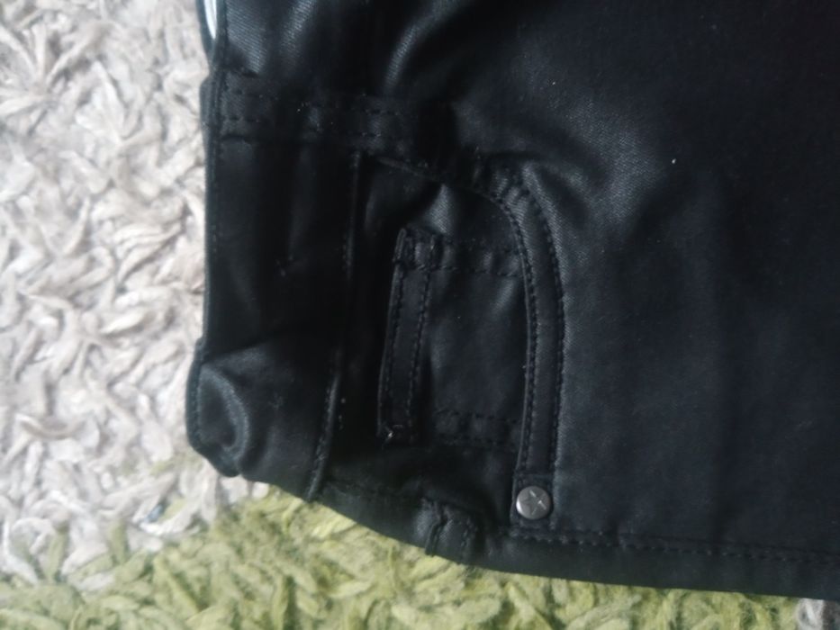 Eleganckie czarne spodnie roz. 146/152