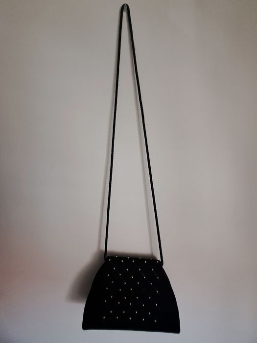 Malinha de cerimónia em veludo preto