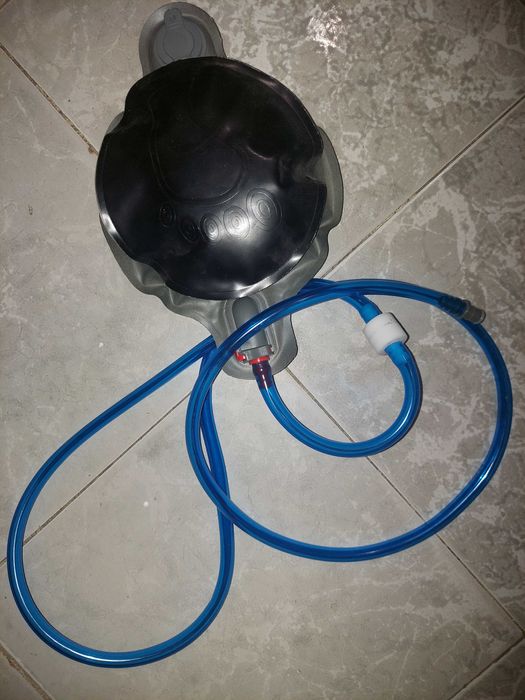 Bomba de encher a pedal para duche portátil de campismo