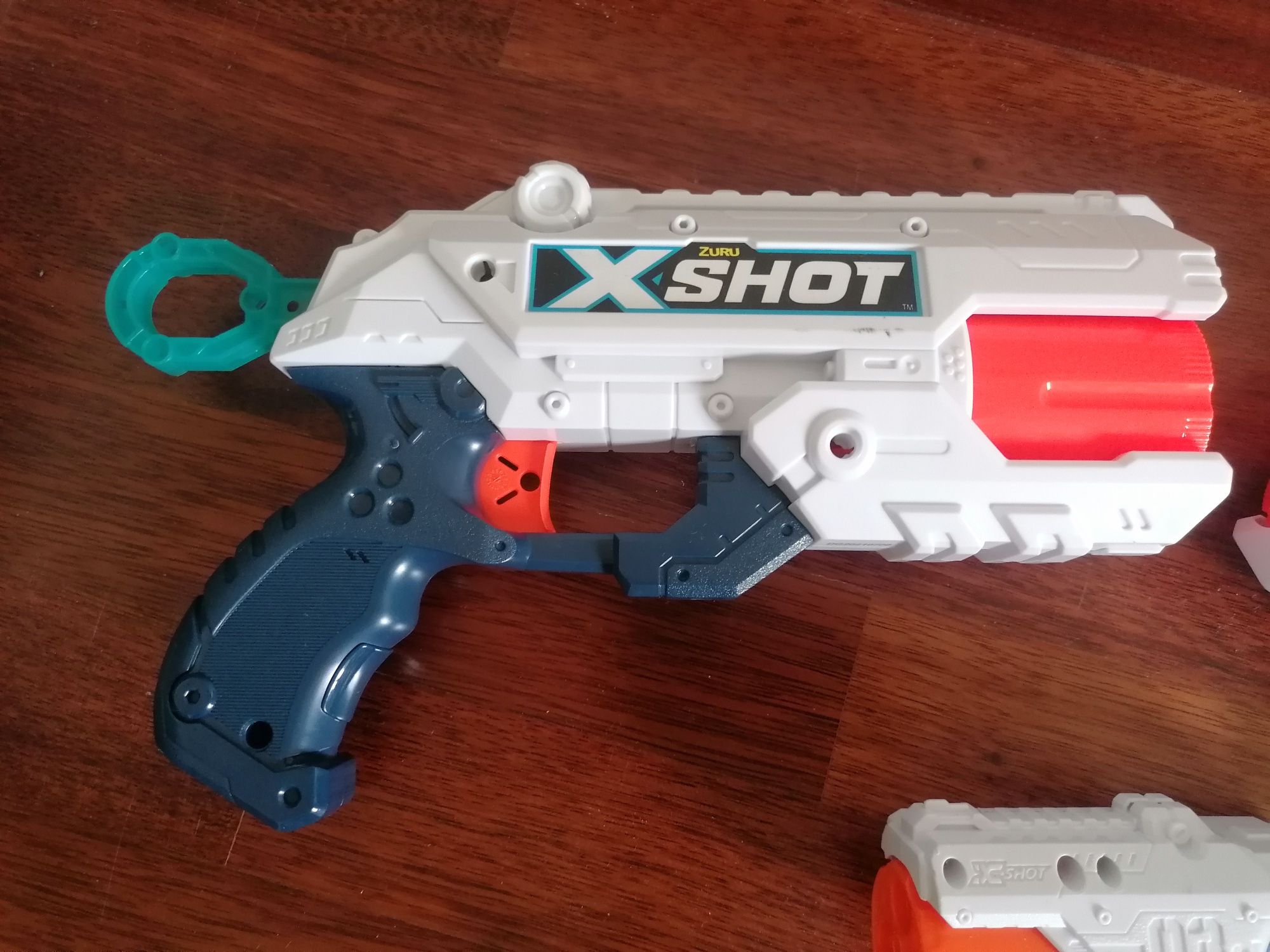 Conjunto de 4 pistolas X shot nerf