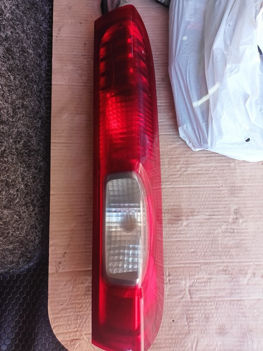 Фара на Renault Traffic