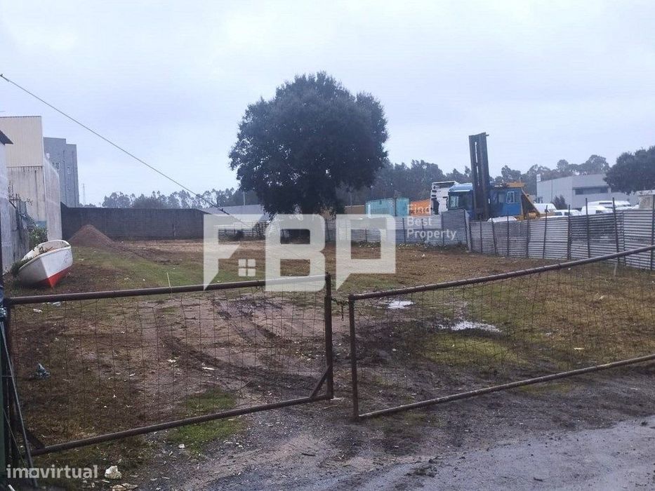Vende-Se Ou Arrenda-Se Terreno Perto Do Aeroporto