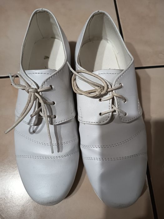 Buty biały komunijne