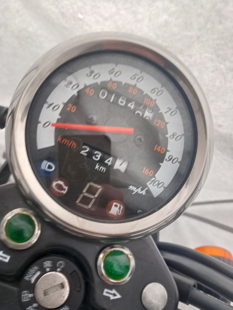 Motocykl junak 125 racer cafe