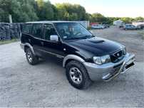 Nissan terrano 4x4 2.4 lpg off road