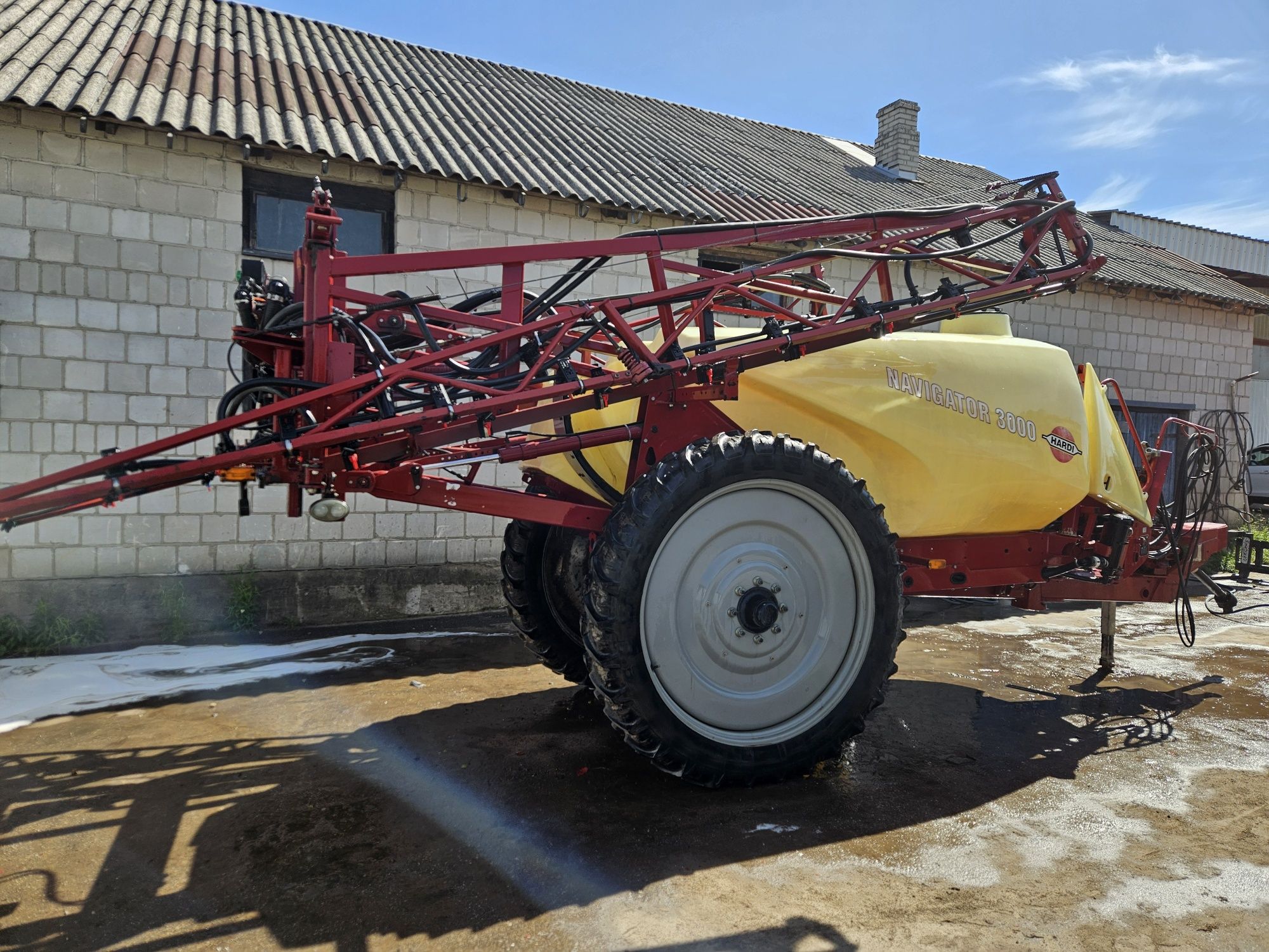 Opryskiwacz ciągany Hardi Navigator 3000 21m zamiana