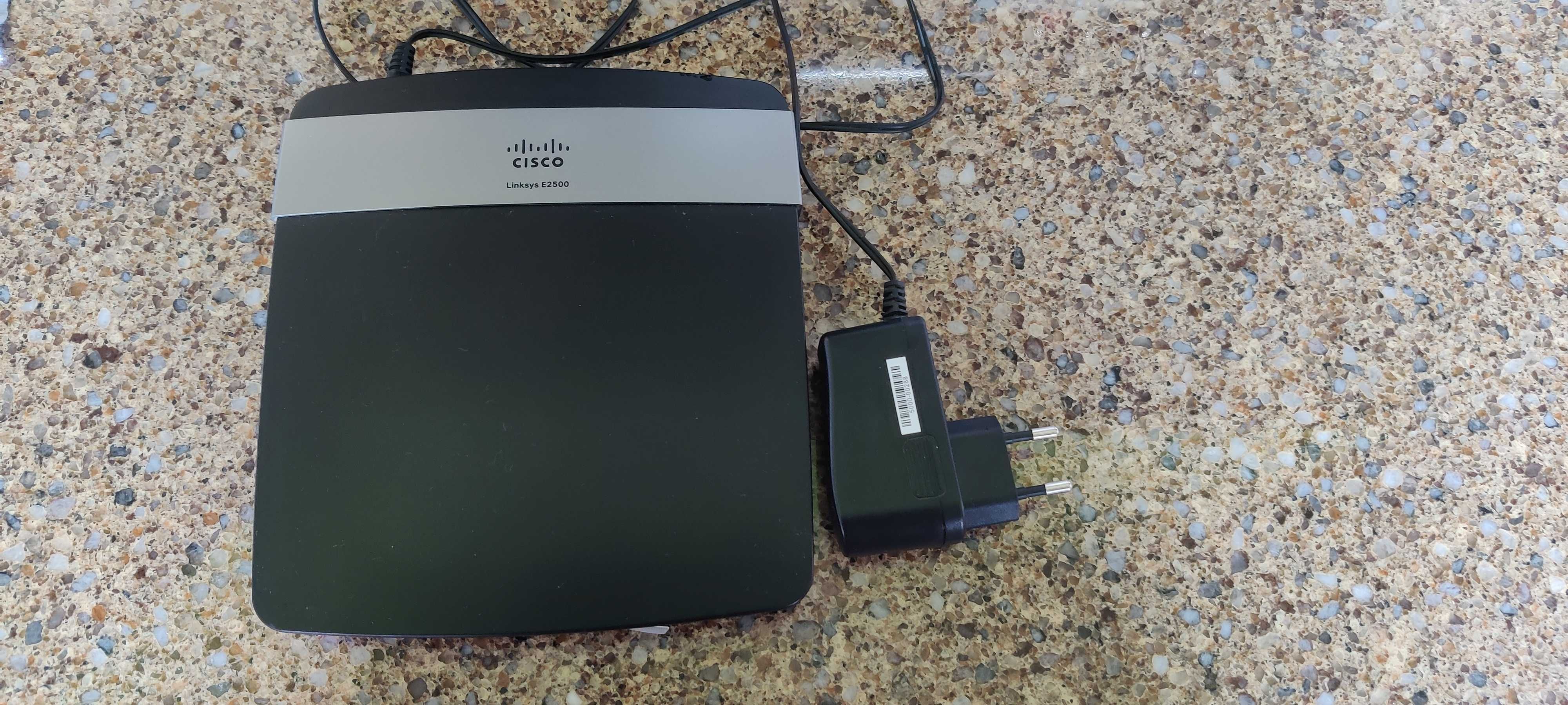 Продам роутер CISCO Lynksys E2500 на запчасти