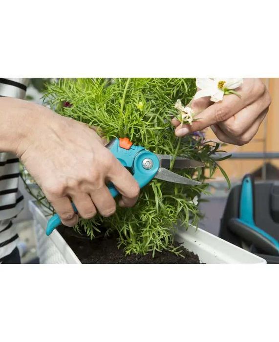 Секатор універсальний Gardena Balcony S/M Bypass. (08707-20). Новий.