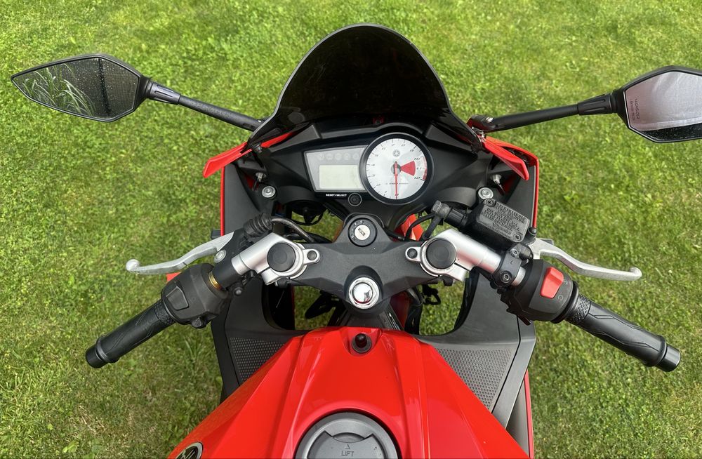 Yamaha Yzf R125