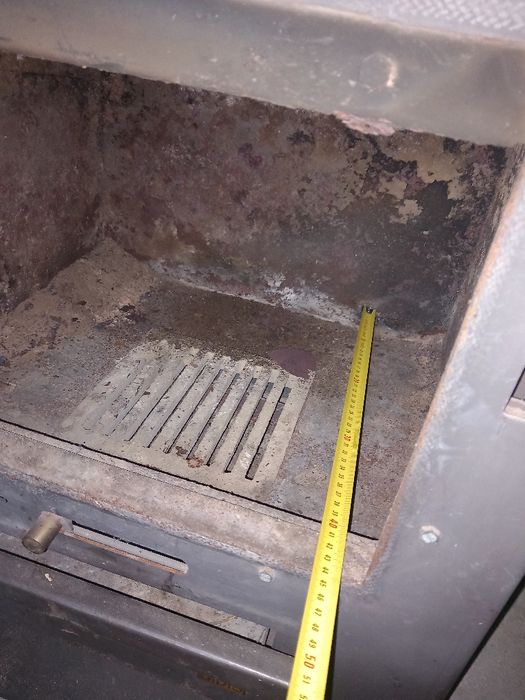 Fogão com forno e relógio para temperatura