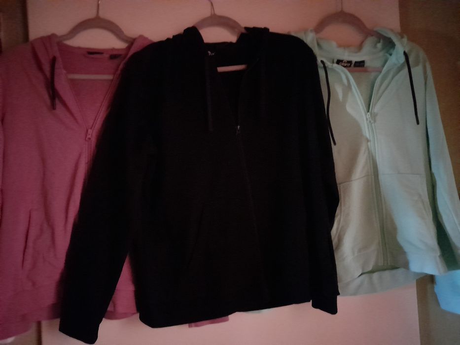 BLUZA rozpinana dresowa z kapturem