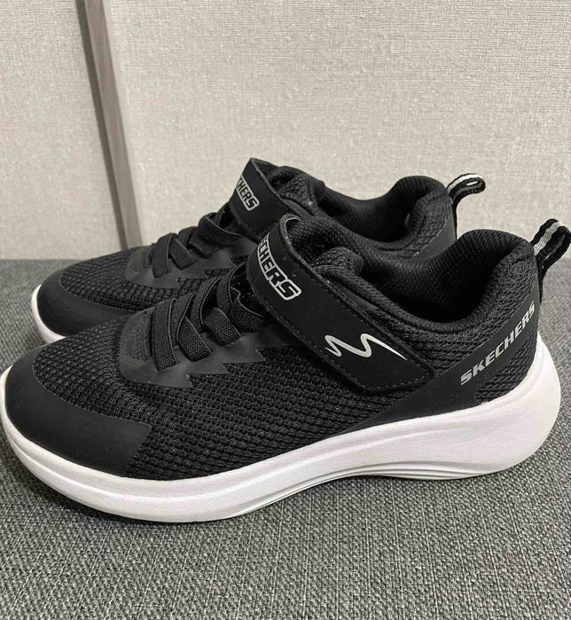Продам  дитячі кросівки Skechers