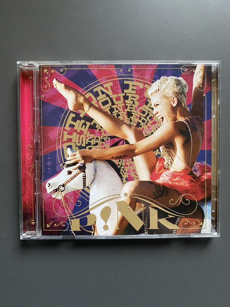 Pink - Funhouse Tour Edition CD + DVD