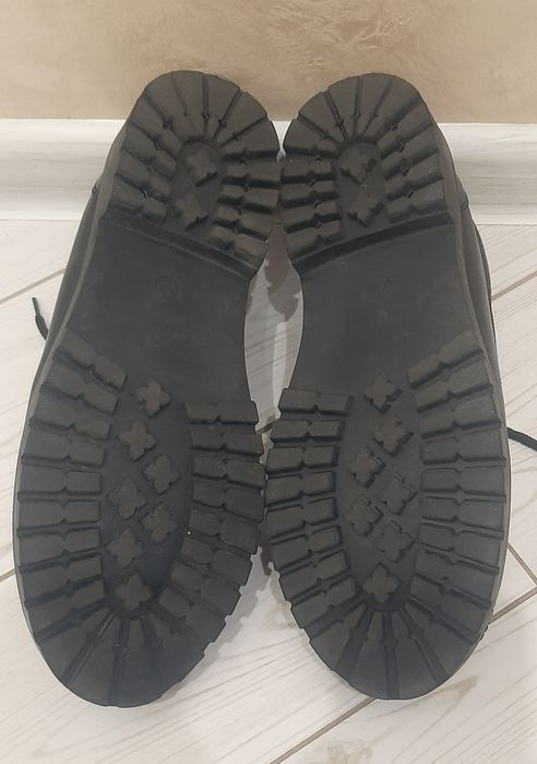 Чоловічі туфлі шкіряні