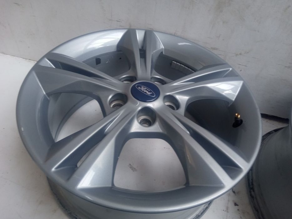 Felgi aluminiowe 16 Ford C max focus Mondeo oryginał jak nowe
