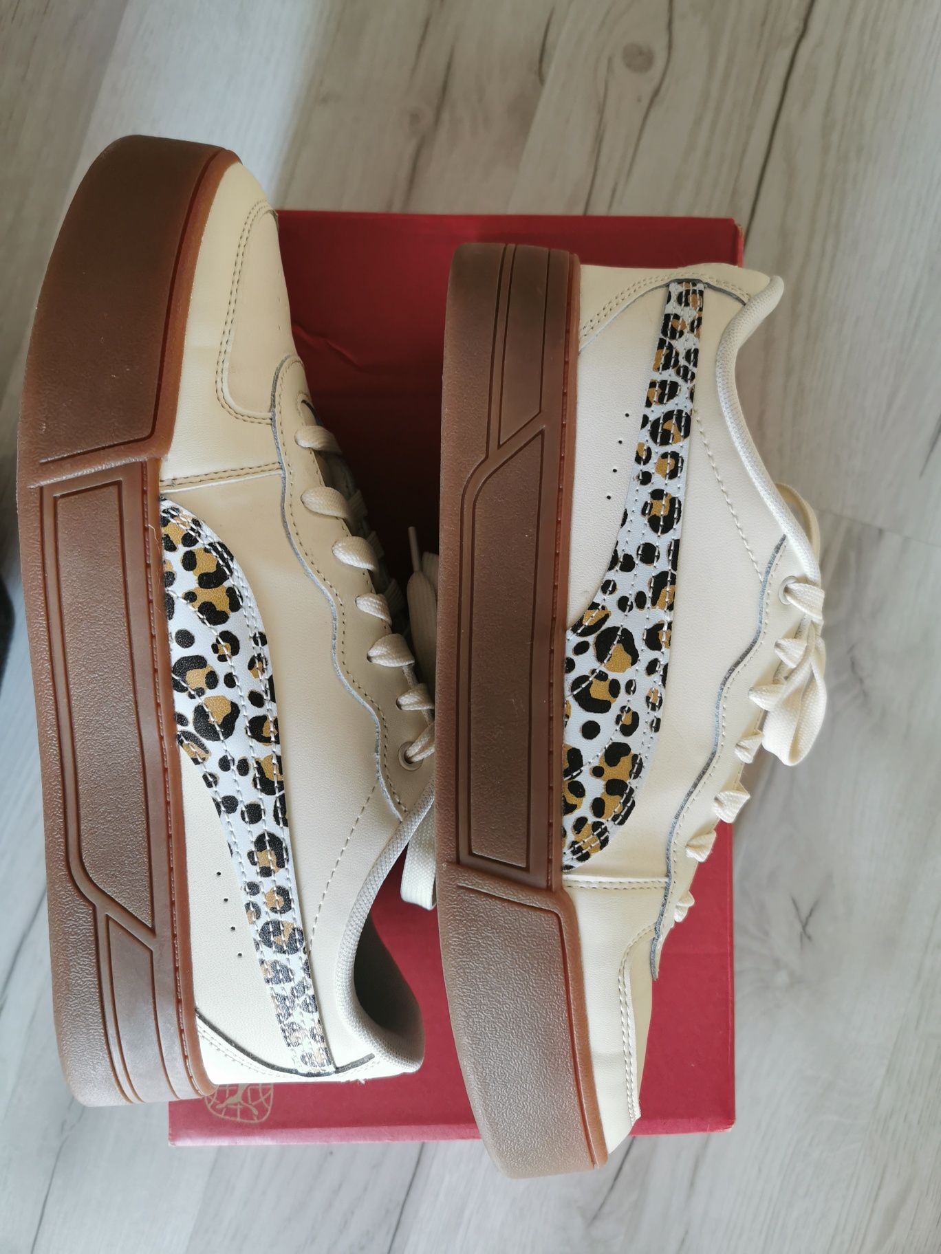 Buty Puma Sky Leo 40.5