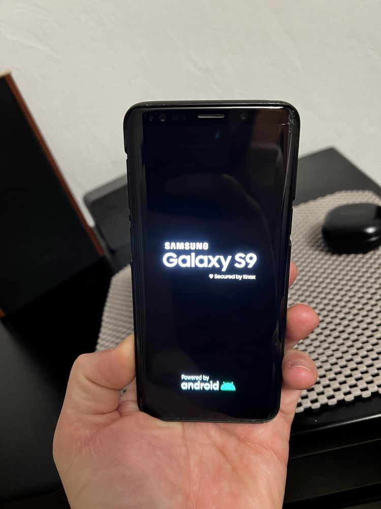 Продам комплект samsung s9 і по oдному