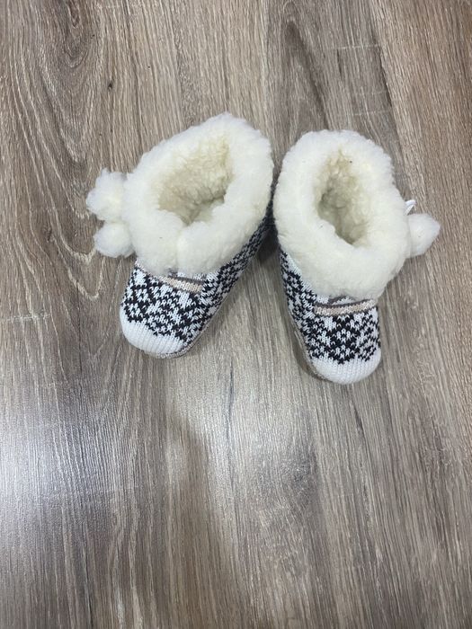 Тапочки зимові,чобітки