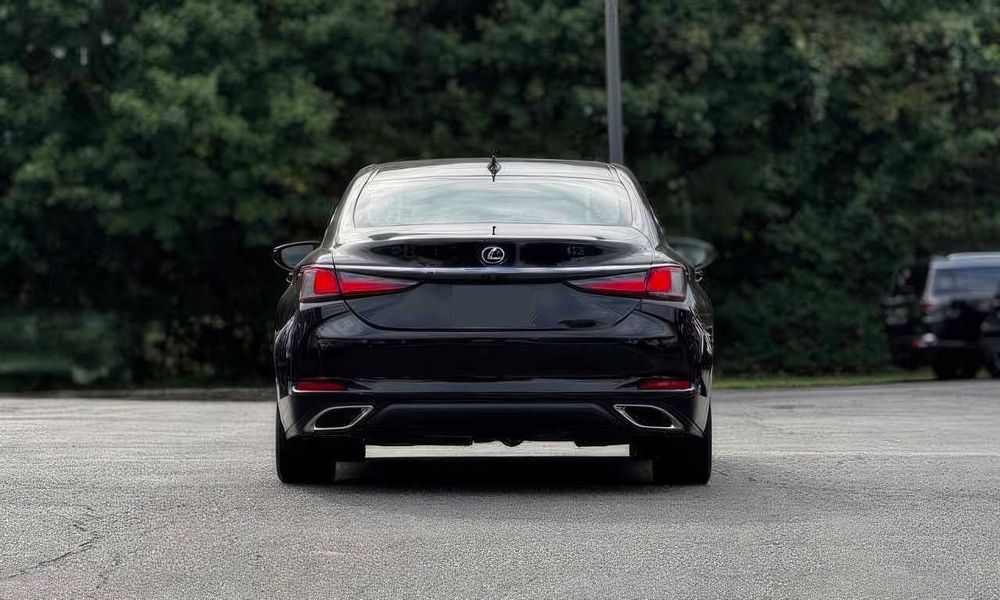Lexus ES 350      2019